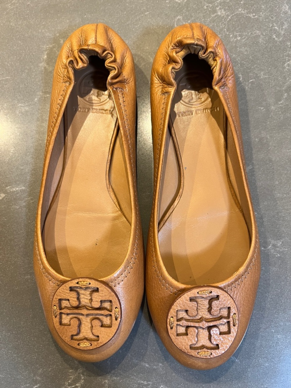 Tory Burch Tan Leather Riva Travel Ballet Flats - Picture 6 of 6